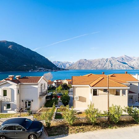Boka View Luxury Suite - With Free Garage Parking Kotor Exteriér fotografie